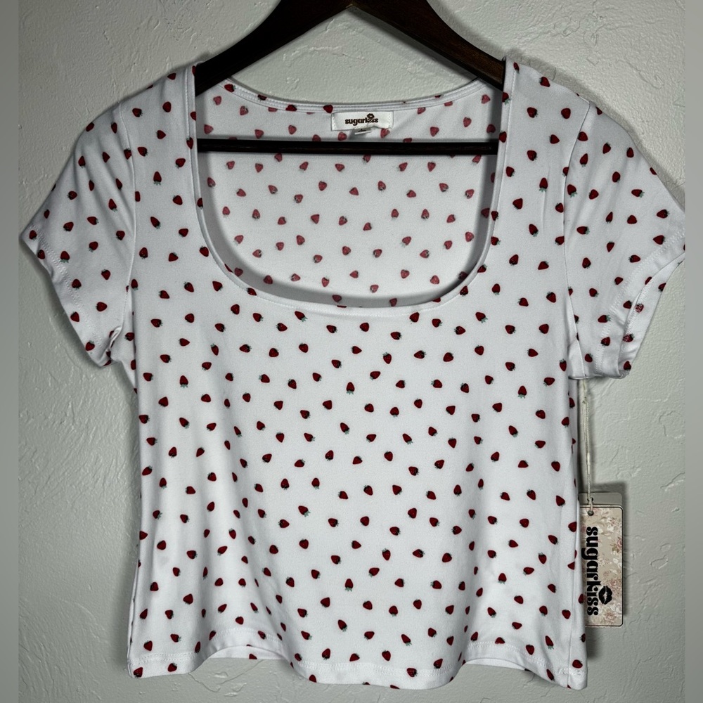 Sugarkiss‎ Strawberries Baby Tee Y2K Size Large